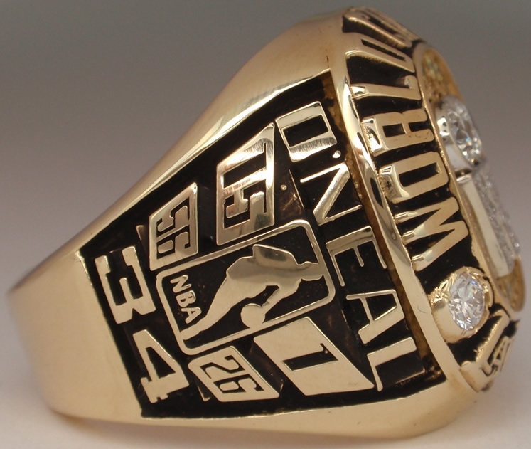 2001 Los Angeles Lakers Ring